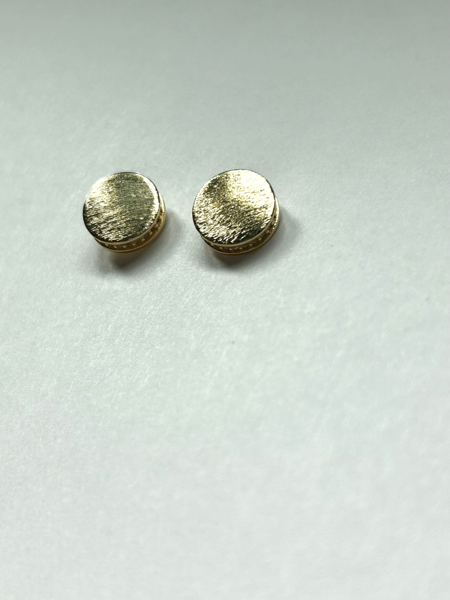 Xuda Stud Earrings