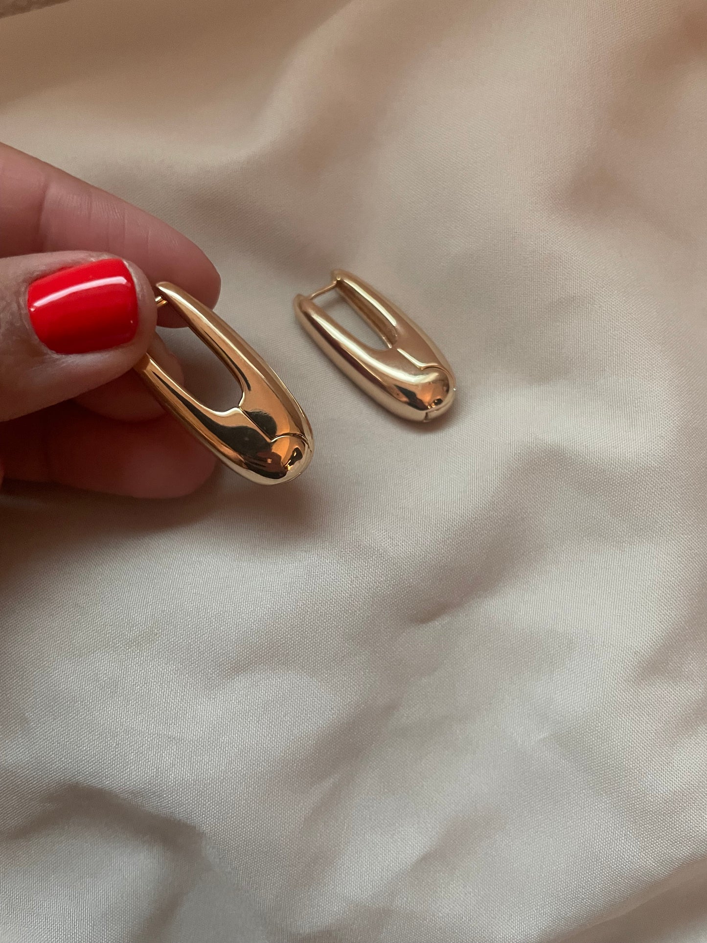 Dorothy Hooded Hoops