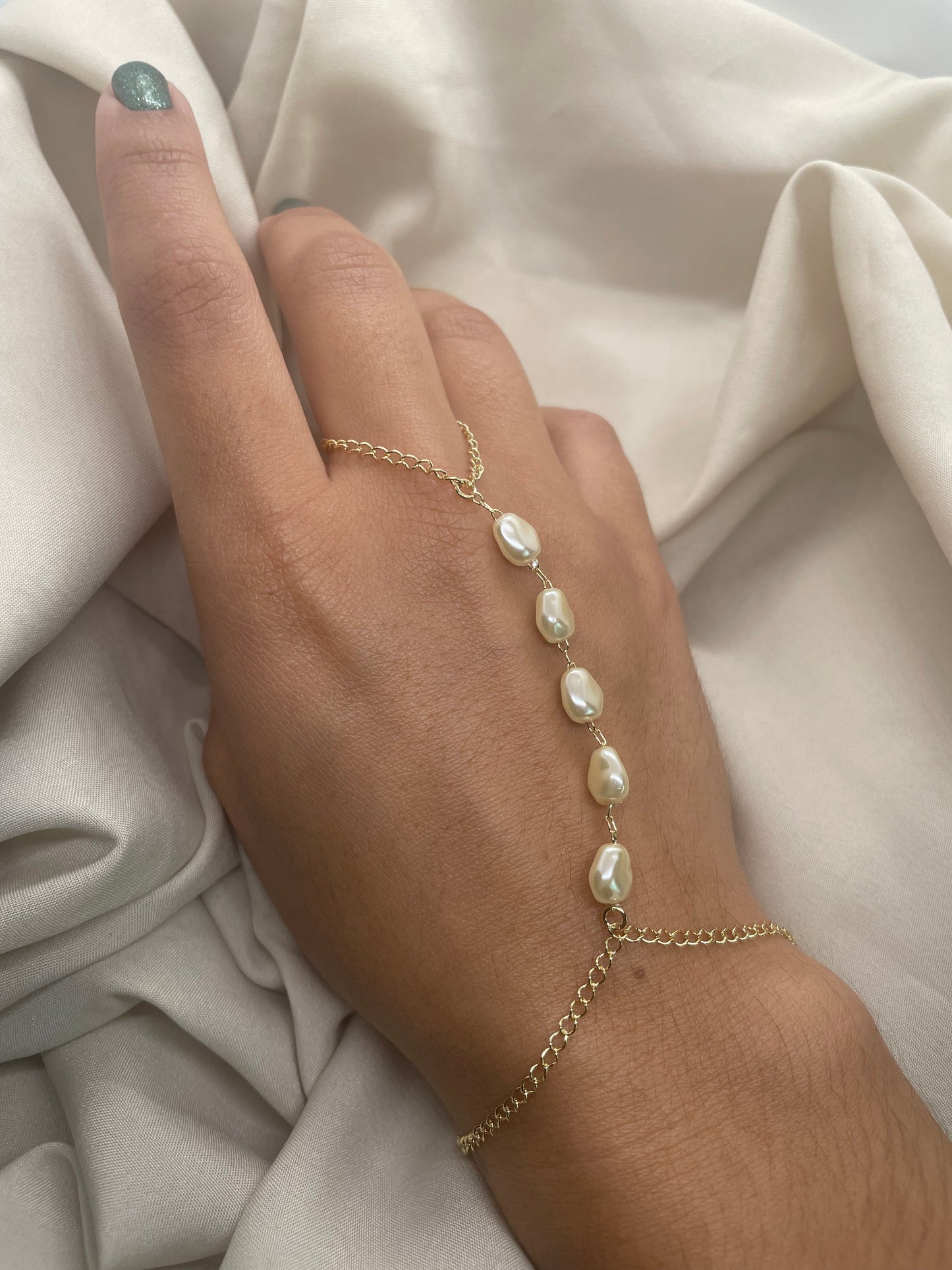 Nasya Hand Chain