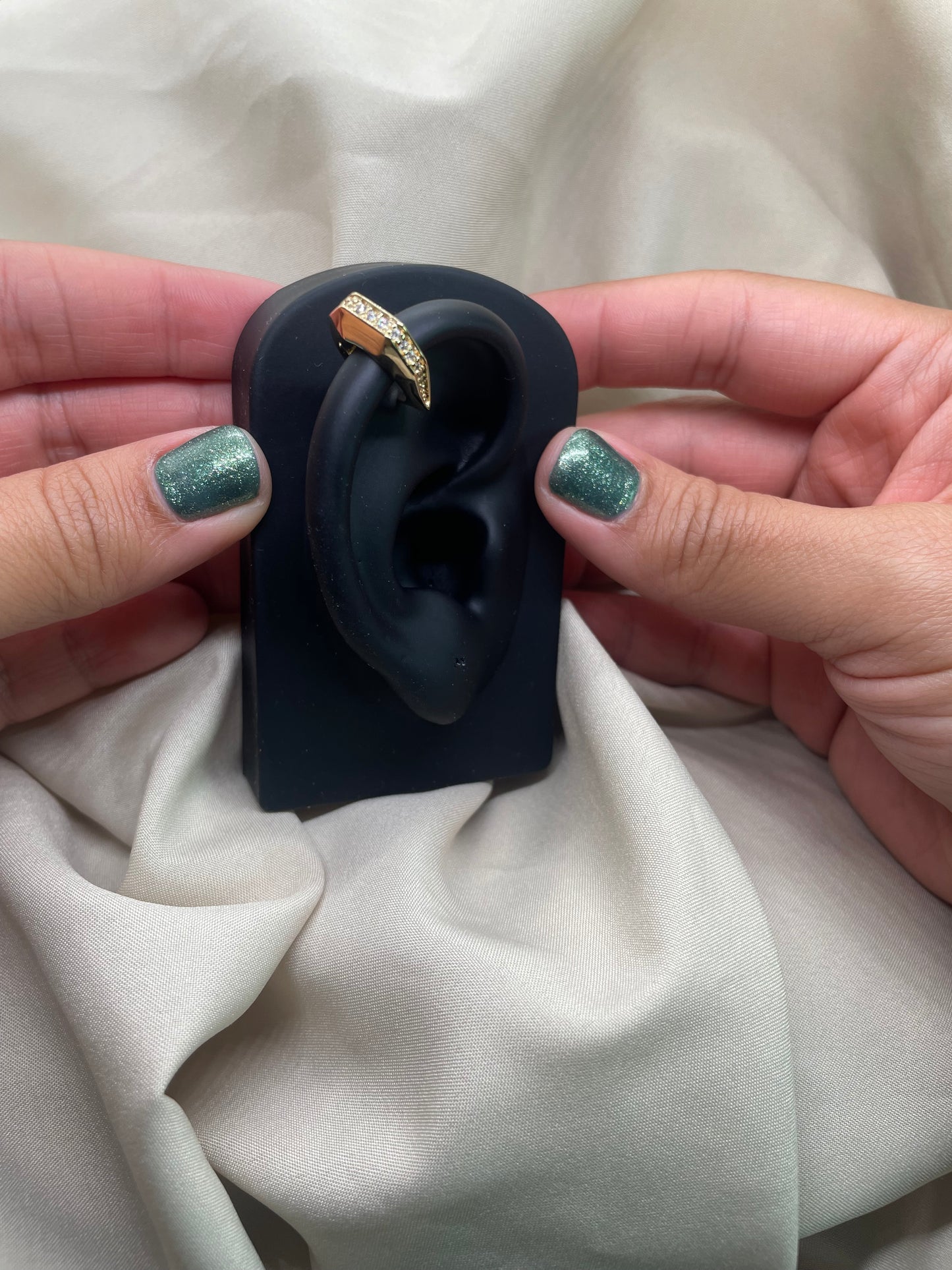 Mireya Ear Cuff