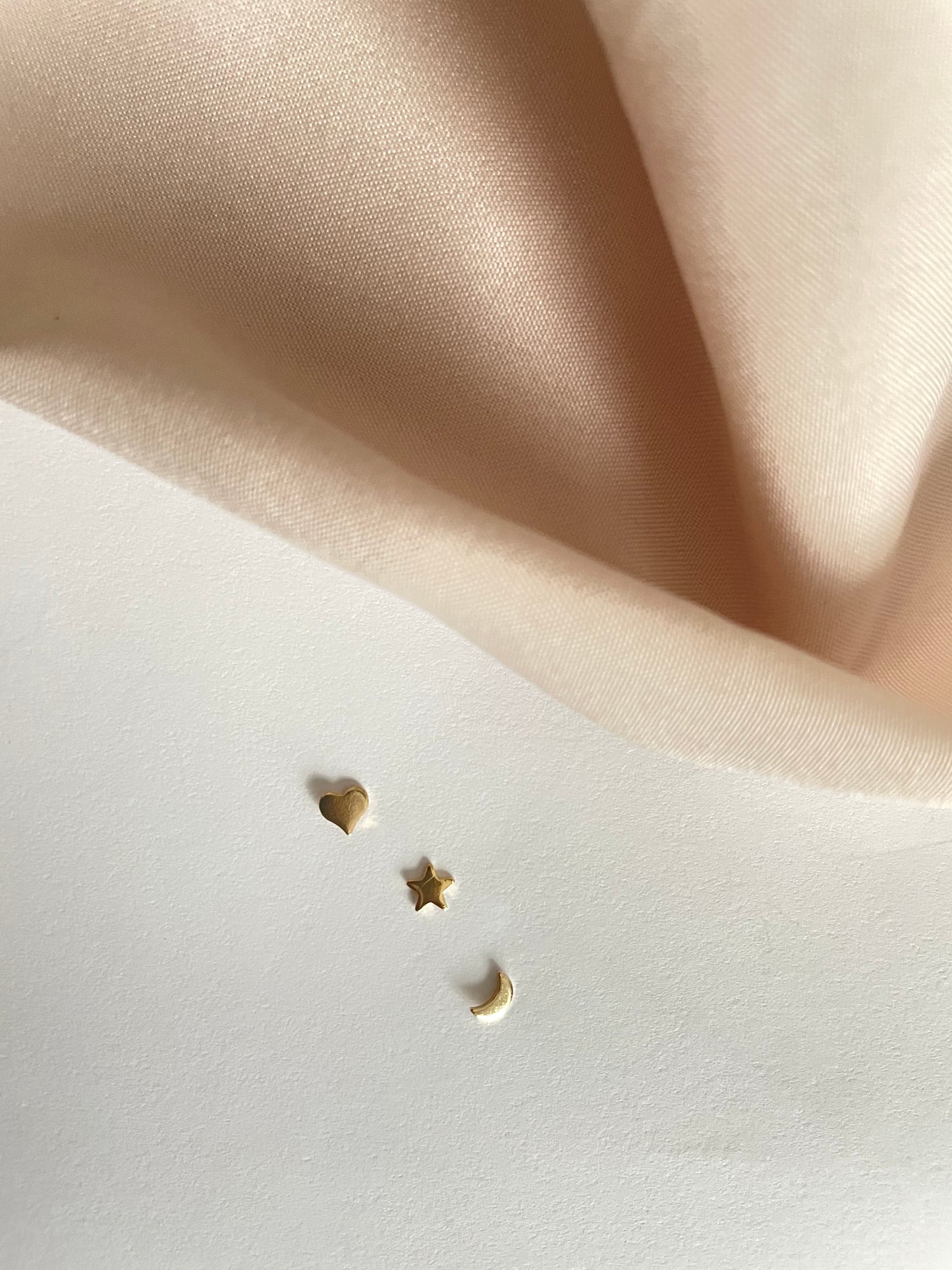 Moon n’ back Stud Earrings