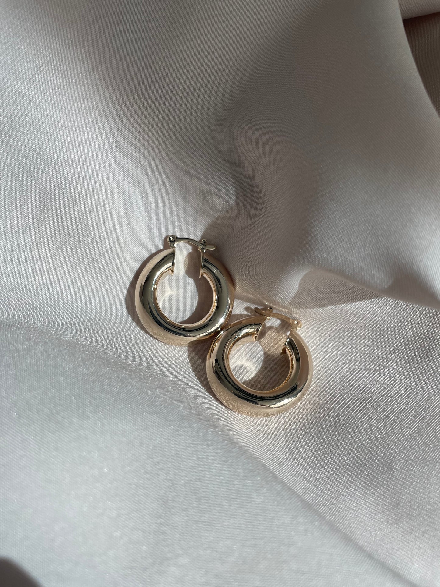 Ruth Hoops