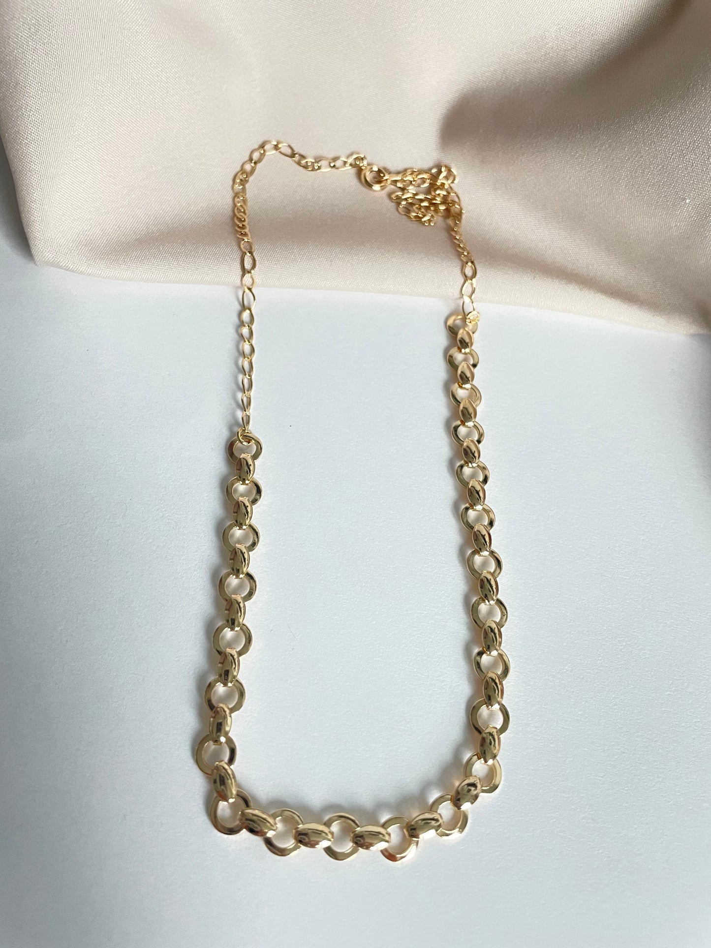 Tirzah Choker