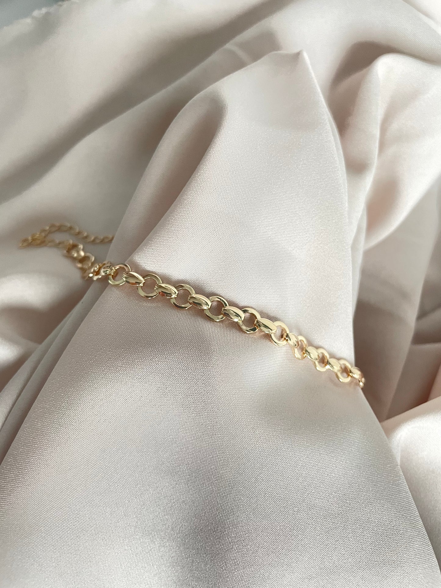 Tirzah Choker