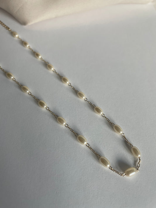 Zahirah Pearl Necklace