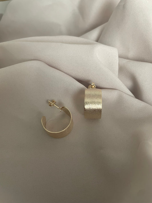 Angela Brushed Hoops